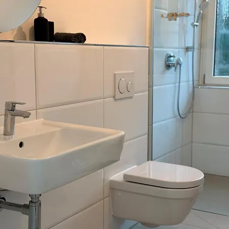Modern, Bright For Individuals & Groups *