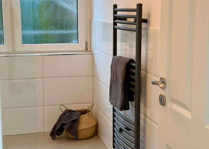Modern, Bright For Individuals & Groups Apartmán